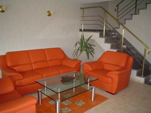 10 Bed And Breakfast Познань Экстерьер фото